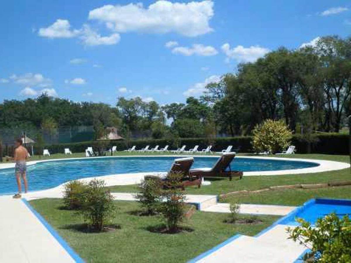 Terreno en Ezeiza, Argentina No. 118474