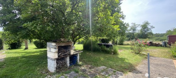 2 bedrooms House in Saint-Leger-le-Petit, France No. 250027 14