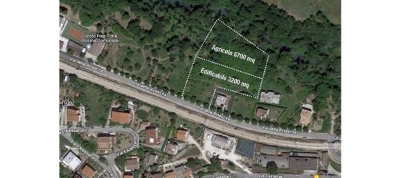 898m² Land in Scafa, Italy No. 253189 4