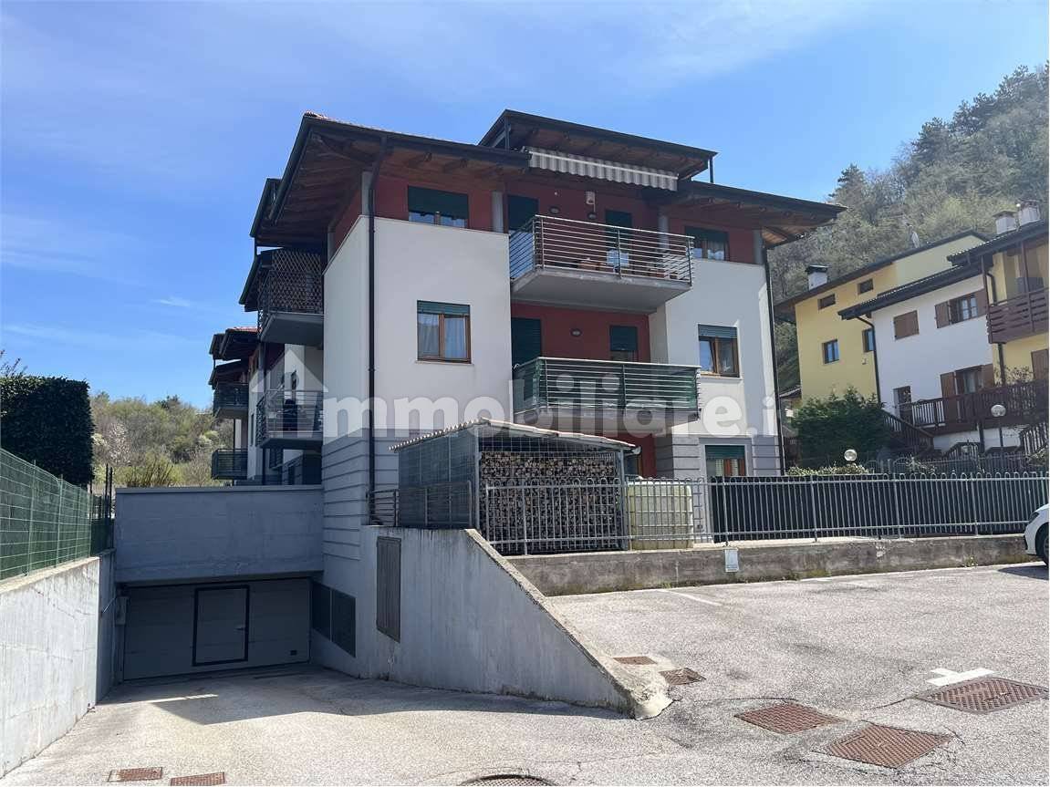 Квартира с 3 спальнями в Тренто, Италия № 75065