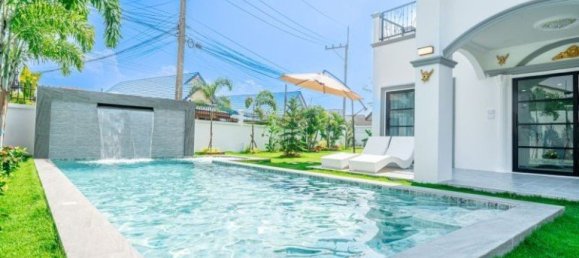 5 bedrooms House in Pattaya, Thailand No. 27247 2