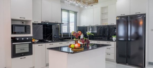 5 bedrooms House in Pattaya, Thailand No. 27247 29