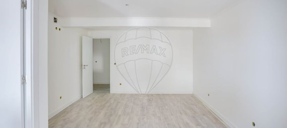 3 bedrooms House in Alenquer, Portugal No. 185803 13