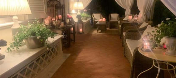 9 rooms Villa in Pietrasanta, Italy No. 8319 32