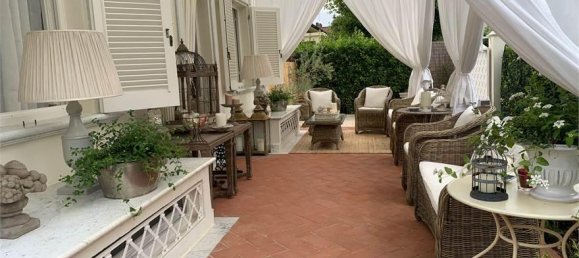 9 rooms Villa in Pietrasanta, Italy No. 8319 20