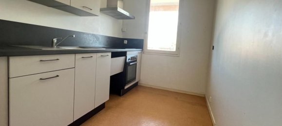 3 chambres Appartement à Compiègne, France No. 213723 10