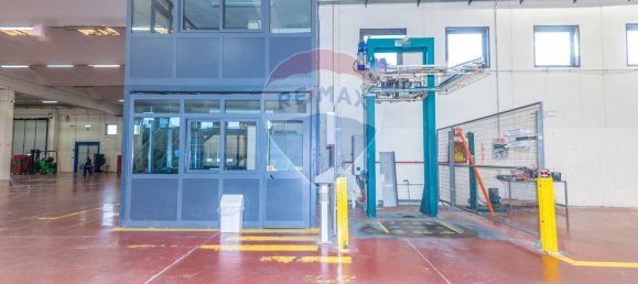 7000m² Warehouse in Mineo, Italy No. 63966 11