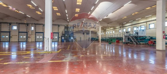 7000m² Warehouse in Mineo, Italy No. 63966 8
