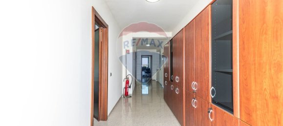 7000m² Warehouse in Mineo, Italy No. 63966 21