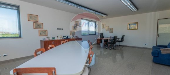 7000m² Warehouse in Mineo, Italy No. 63966 20