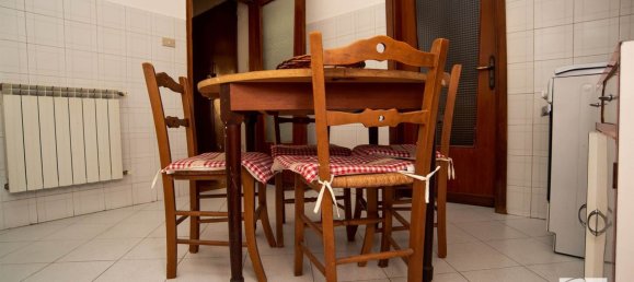 Apartamento de 3 divisões em Pistoia, Italy N.º 141214 22