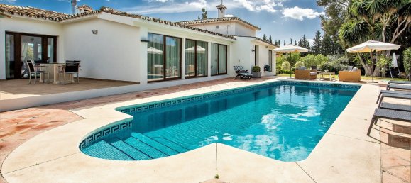 8 bedrooms House in Marbella, Spain No. 117777 3