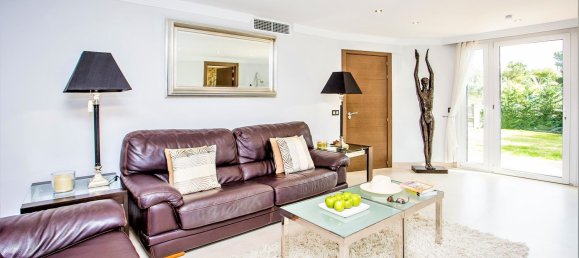 8 bedrooms House in Marbella, Spain No. 117777 9