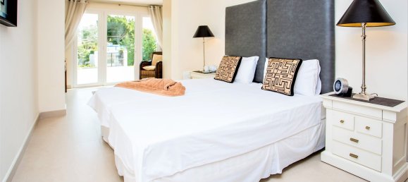 8 bedrooms House in Marbella, Spain No. 117777 16