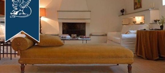 Дом с 9 комнатами в Урбино, Италия № 54996 3