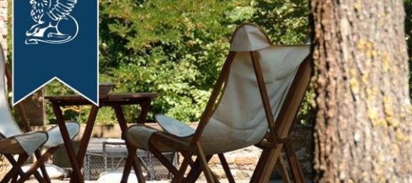 Дом с 9 комнатами в Урбино, Италия № 54996 13