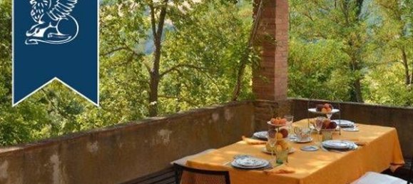 Дом с 9 комнатами в Урбино, Италия № 54996 17