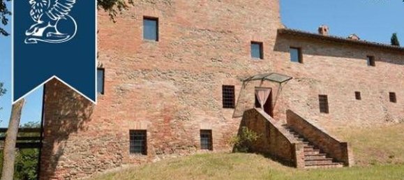 Дом с 9 комнатами в Урбино, Италия № 54996 24