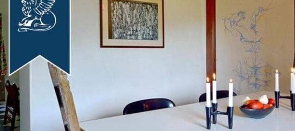 Дом с 9 комнатами в Урбино, Италия № 54996 41