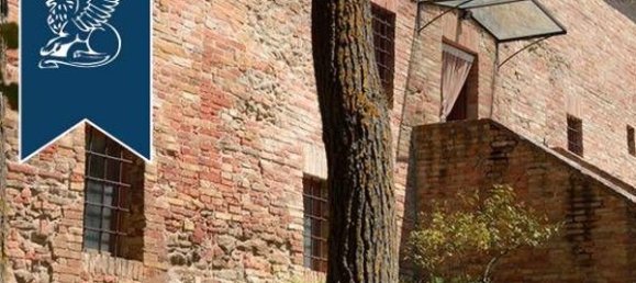 Дом с 9 комнатами в Урбино, Италия № 54996 23