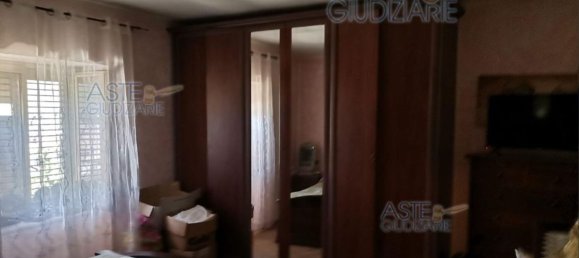 6 rooms Apartment in Trentinara, Italy No. 98202 11