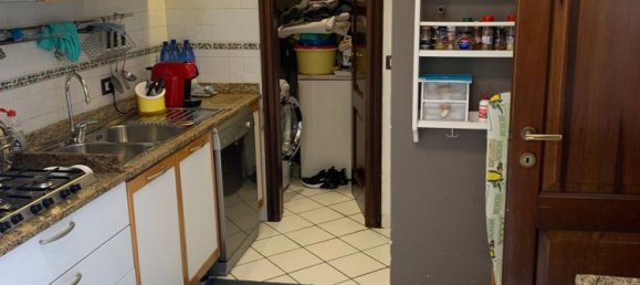 4 rooms Apartment in Rome, Italy No. 272400 13
