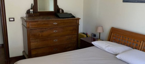 4 rooms Apartment in Rome, Italy No. 272400 3