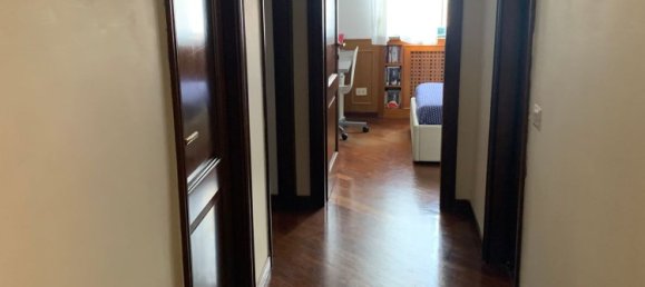 4 rooms Apartment in Rome, Italy No. 272400 4