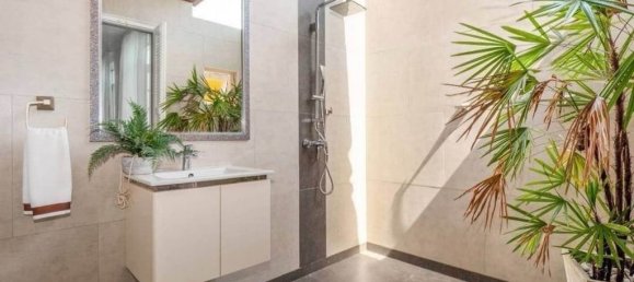 6 bedrooms Villa in Pattaya, Thailand No. 22816 13