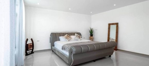 6 bedrooms Villa in Pattaya, Thailand No. 22816 16