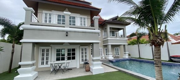 6 bedrooms Villa in Pattaya, Thailand No. 22816 8