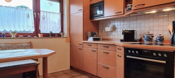 8 rooms House in Duisburg, Germany No. 7679 10