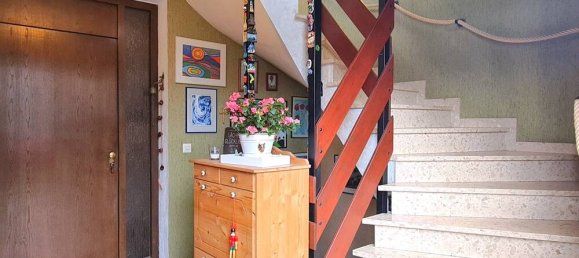 8 rooms House in Duisburg, Germany No. 7679 9