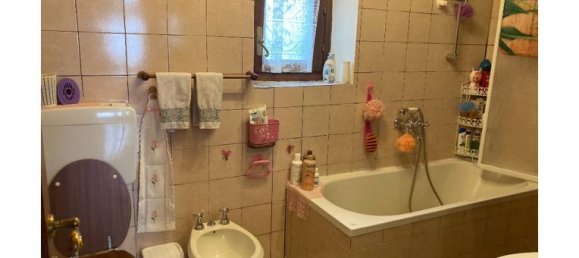 2 bedrooms House in Rufina, Italy No. 252477 7