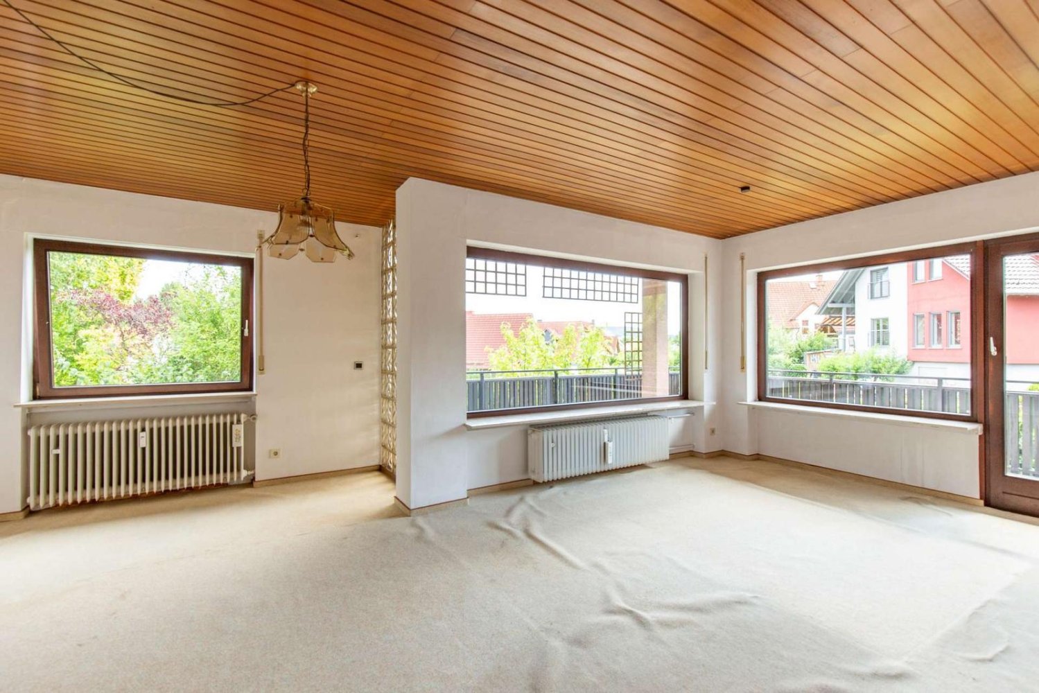 Квартира с 3 спальнями в Ашаффенбург, Германия № 271258