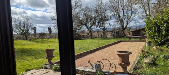 Casa de 5 dormitorios en Chaleins, France No. 201532 8