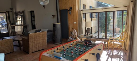 Casa de 5 dormitorios en Chaleins, France No. 201532 22