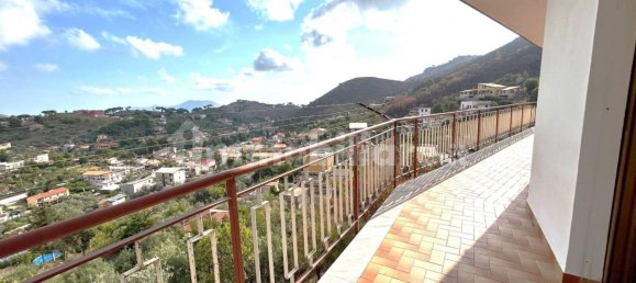 Квартира с 2 спальнями в Монреале, Италия № 119771 17