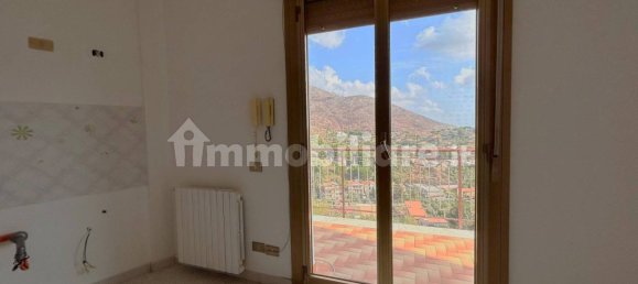 Квартира с 2 спальнями в Монреале, Италия № 119771 9