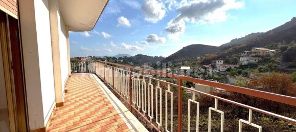 Квартира с 2 спальнями в Монреале, Италия № 119771 16