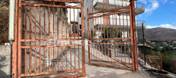 Квартира с 2 спальнями в Монреале, Италия № 119771 2