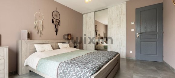 Вилла с 4 спальнями в Сен-Виктор-ла-Кост, Франция № 329490 10