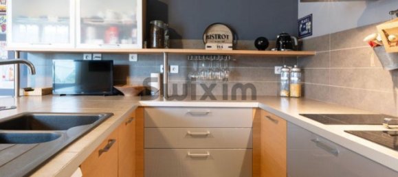 Вилла с 4 спальнями в Сен-Виктор-ла-Кост, Франция № 329490 8