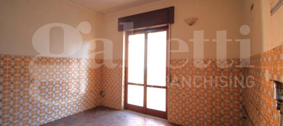 3 Schlafzimmer Wohnung in Arzano, Italy, Nr. 30339 45