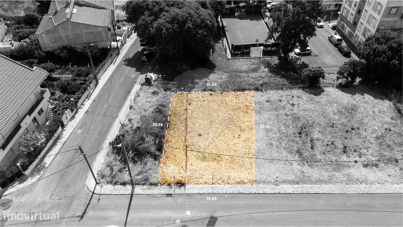 Terrain à Odivelas, Portugal 368m² No. 231372