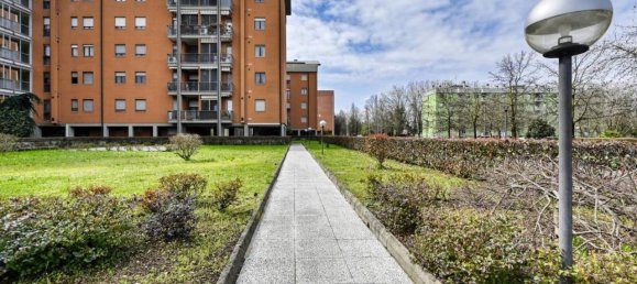 3 rooms Apartment in Peschiera Borromeo, Italy No. 37284 19