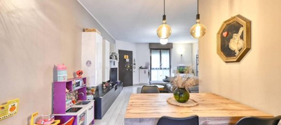 3 rooms Apartment in Peschiera Borromeo, Italy No. 37284 7