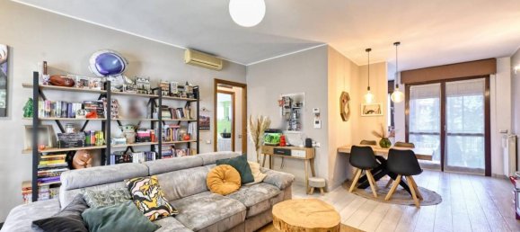 3 rooms Apartment in Peschiera Borromeo, Italy No. 37284 2