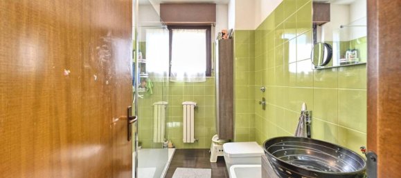 3 rooms Apartment in Peschiera Borromeo, Italy No. 37284 12