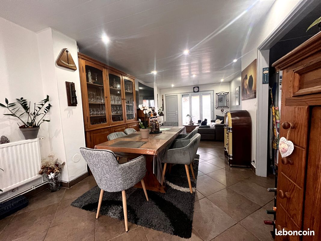 4 Schlafzimmer Haus in Calais, France, Nr. 153806